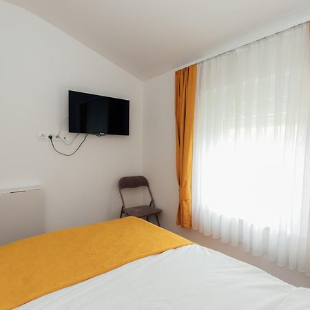 Bed and Breakfast Restoran I Sobe Savic Krnjak Exterior foto