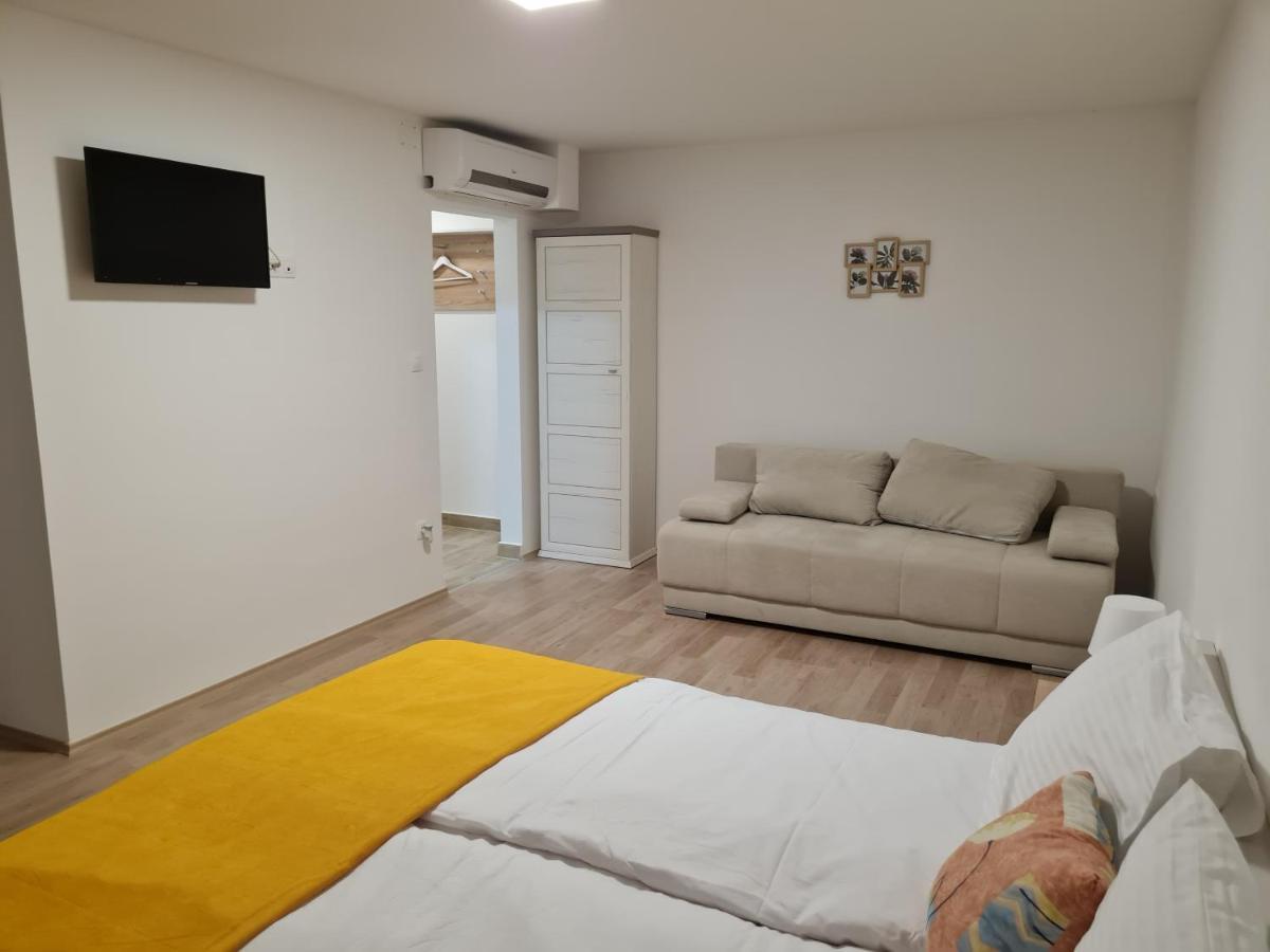 Bed and Breakfast Restoran I Sobe Savic Krnjak Exterior foto
